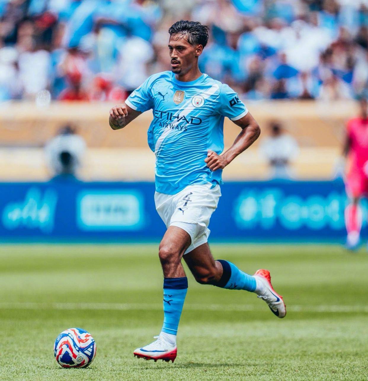 AC米兰预备队球员提前进入一线队训练