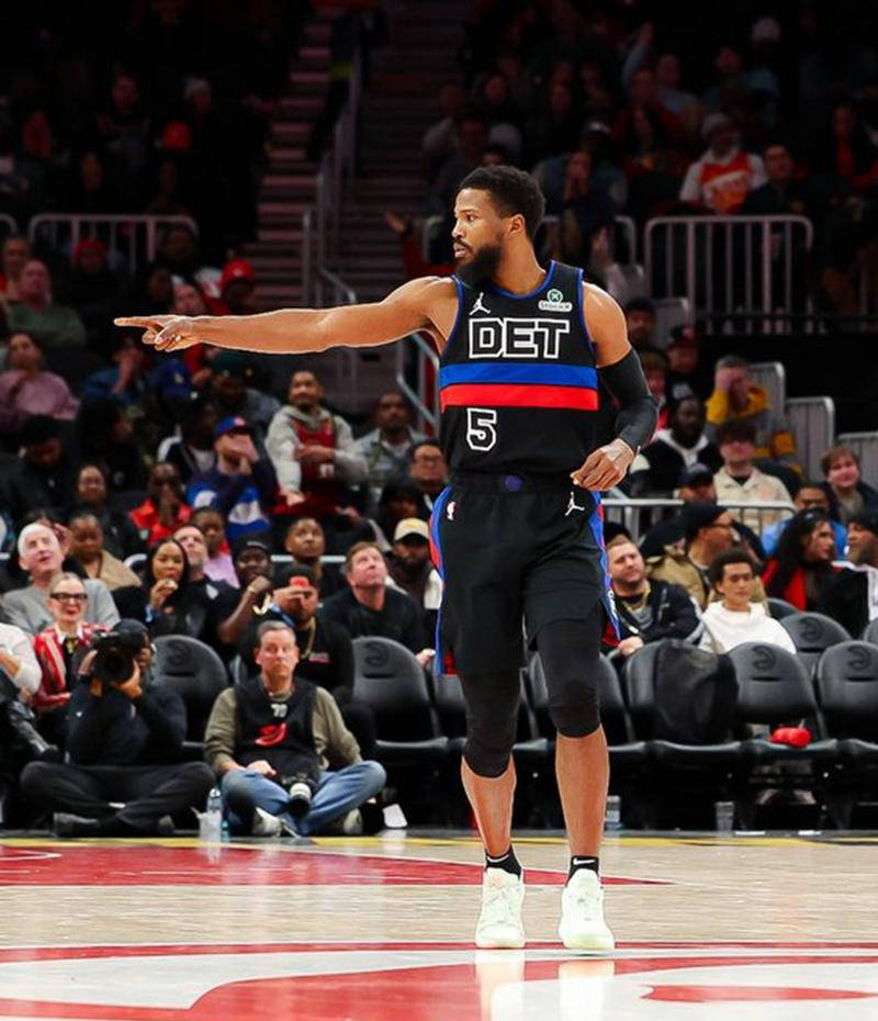 黑白直播网-活塞队新秀表现抢眼，有望成为球队核心