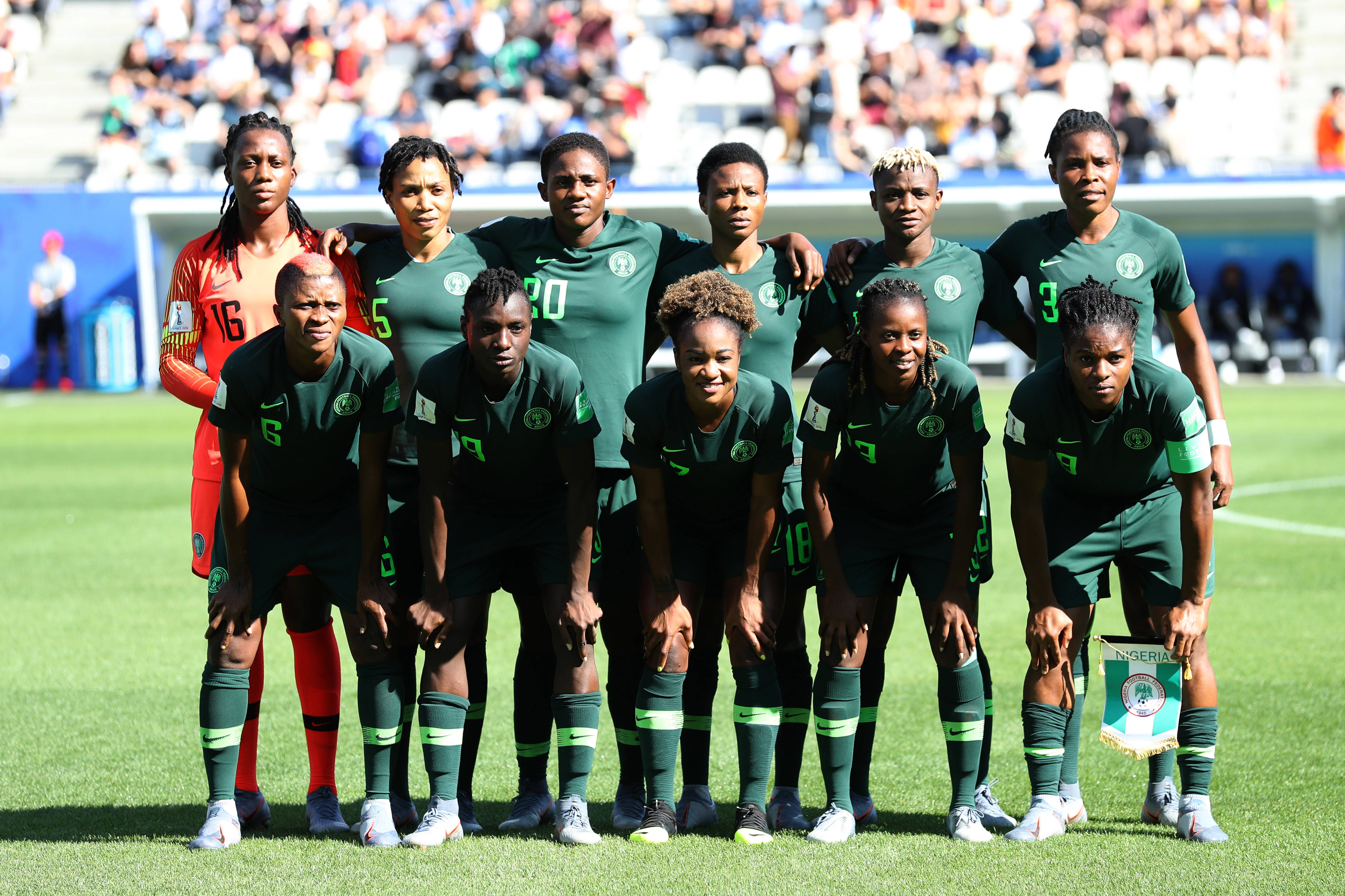 加拿大女子队凭实力晋级下一轮