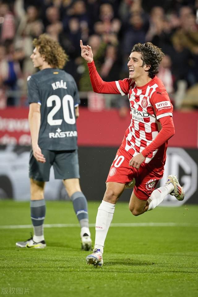 赫罗纳主场不敌比利亚雷亚尔，遭遇困境的简单介绍