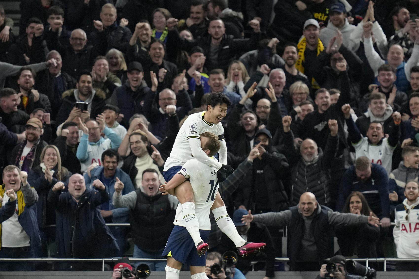 热刺险胜葡萄牙，孙兴慜扑点救主欧冠的简单介绍