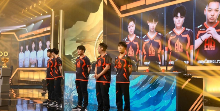 黑白直播免费体育直播-俱乐部球队备战大赛，气势如虹