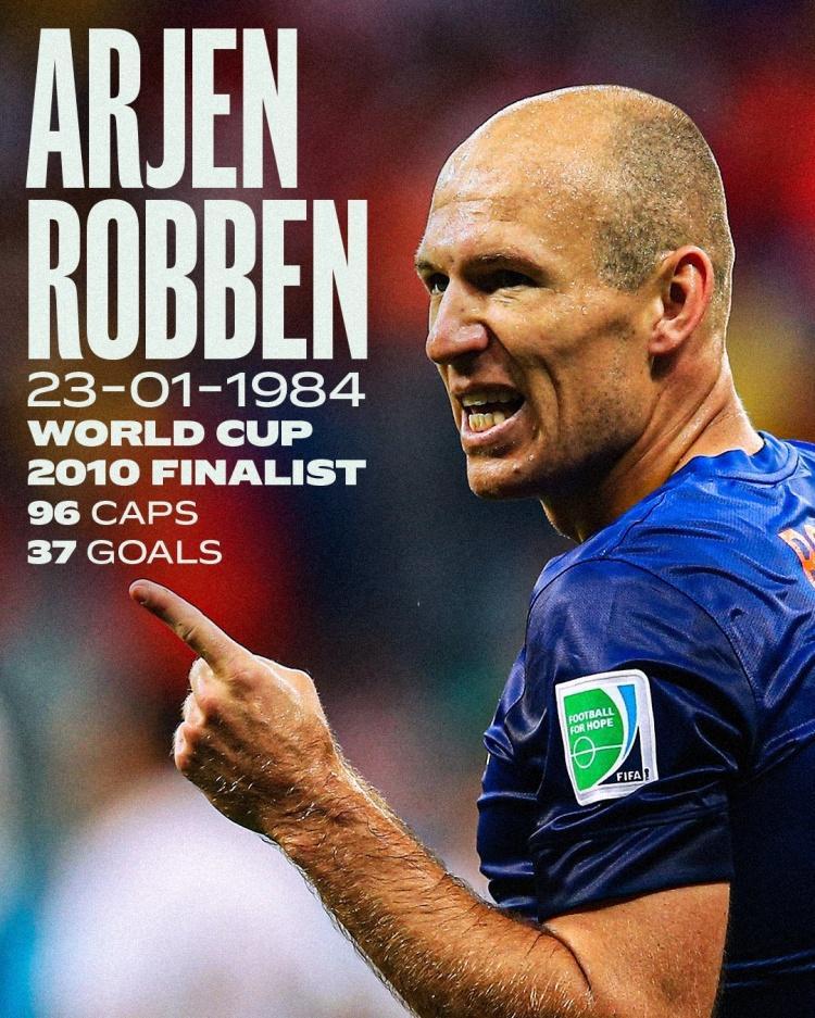 黑白直播在线观看nba-包含荷兰传奇射手正式退役，结束辉煌职业生涯的词条