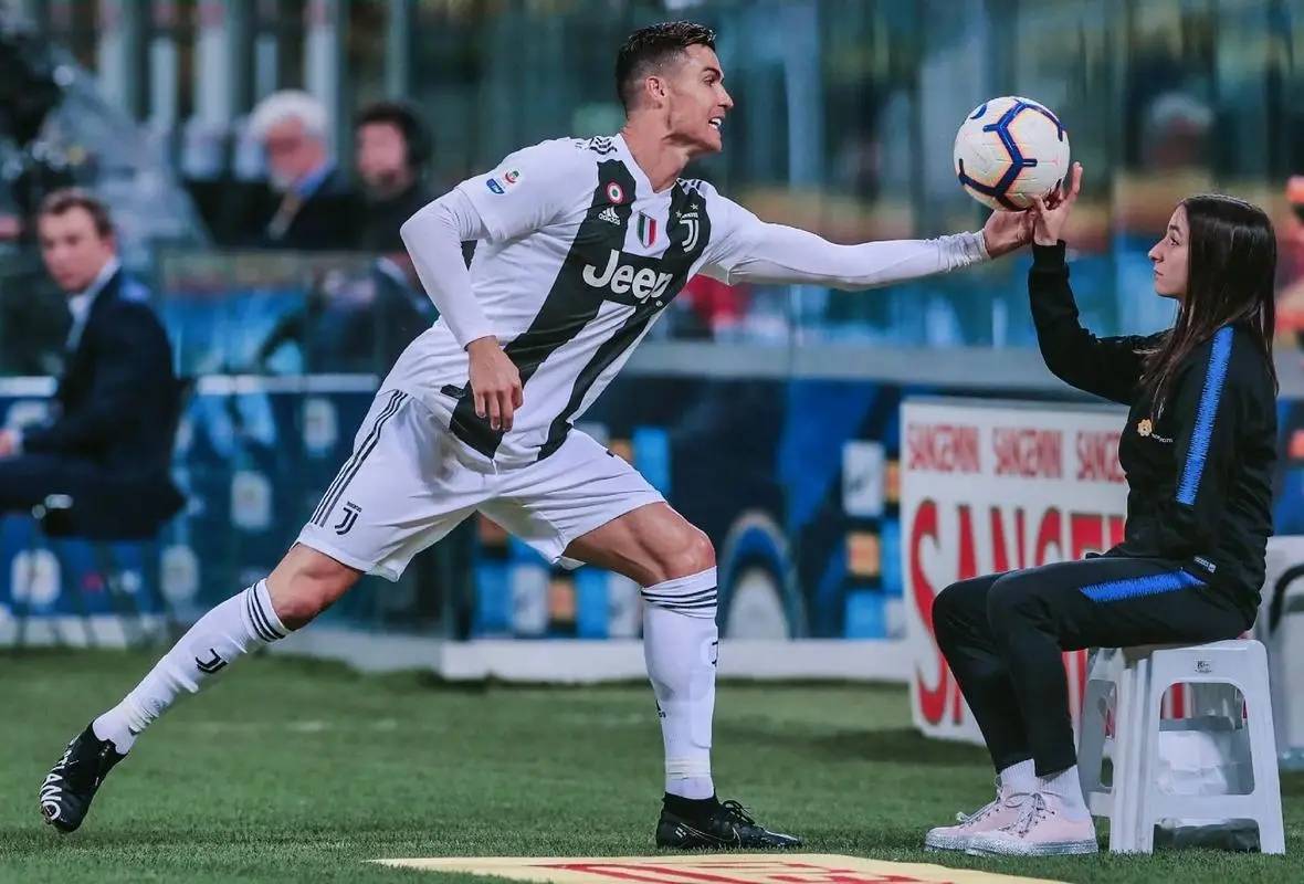 尤文图斯客场惨败，欧冠席位岌岌可危