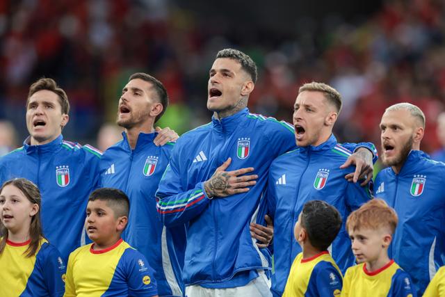 欧洲杯决赛震撼开打,巅峰对决引爆全场的简单介绍 欧洲杯决赛震撼开打,巅峰对决引爆全场的简单介绍