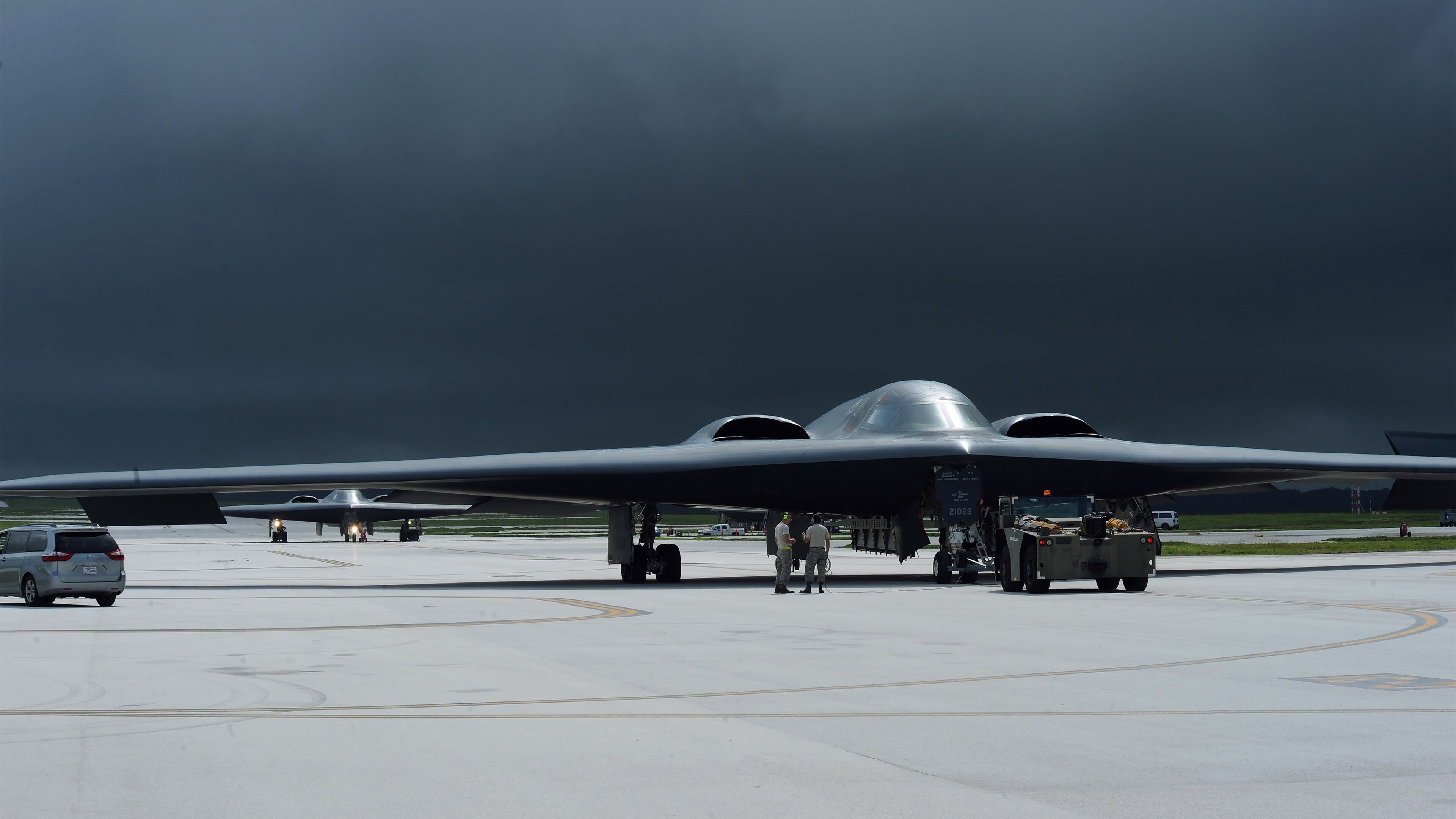 黑白直播在线观看-东方铁卫与南方大陆,当富安健洋点燃永恒之城的亚平宁烽火