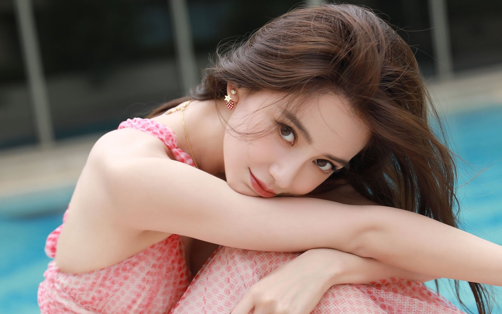 黑白直播在线观看-绿茵之外的角力，当美加墨世界杯战火正酣，广厦以铁血定义强压