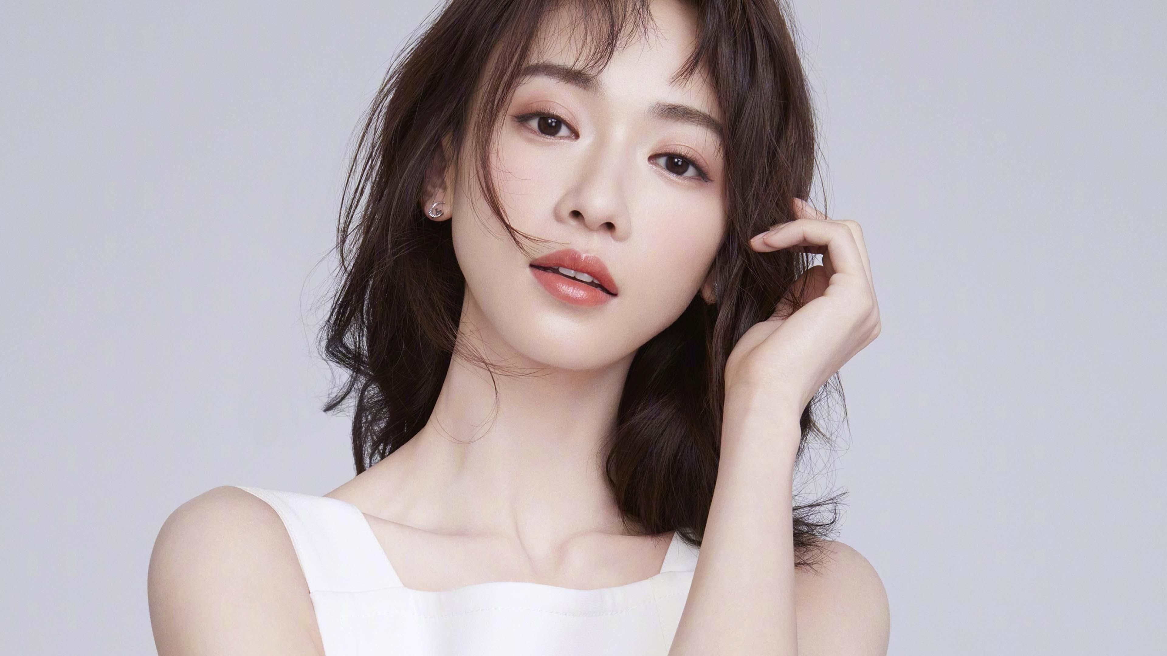 黑白直播在线观看nba-詹姆斯绝杀深圳,上海队锁定胜局晋级半决赛