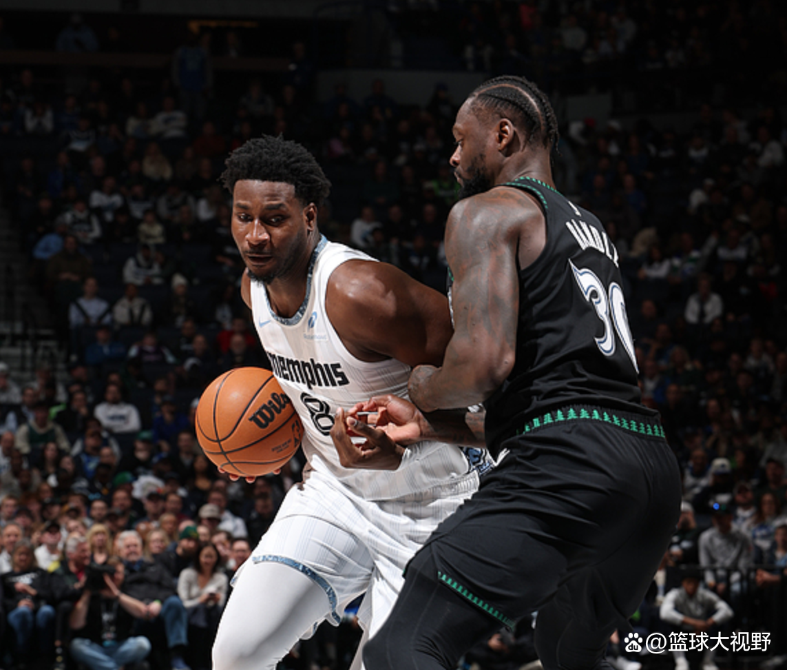 黑白直播免费体育直播-戈贝尔防守端锁死对手，火箭火力压制鹈鹕