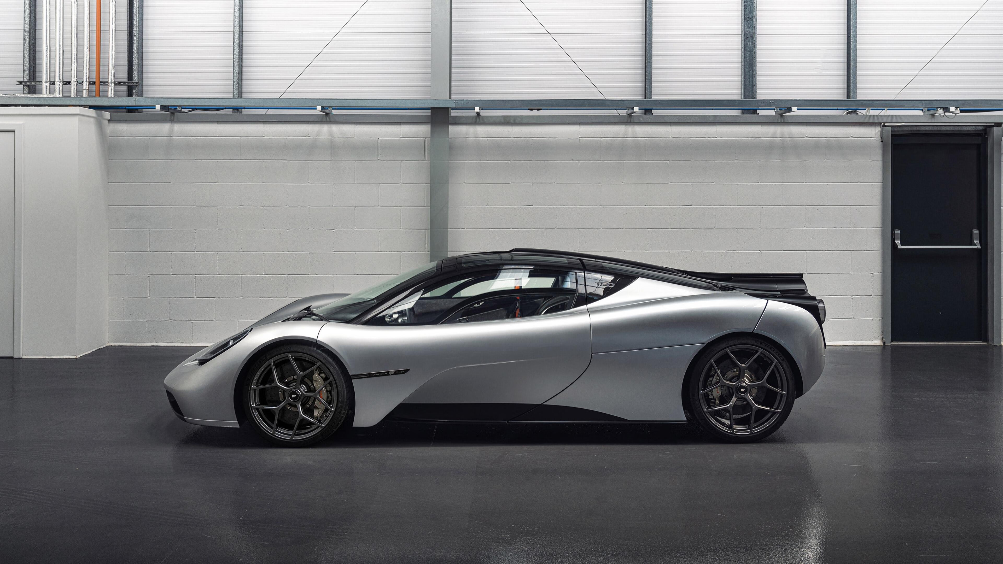 黑白直播网-文班亚马42分血洗篮网！2米24巨人用三分雨浇灭布鲁克林之夜