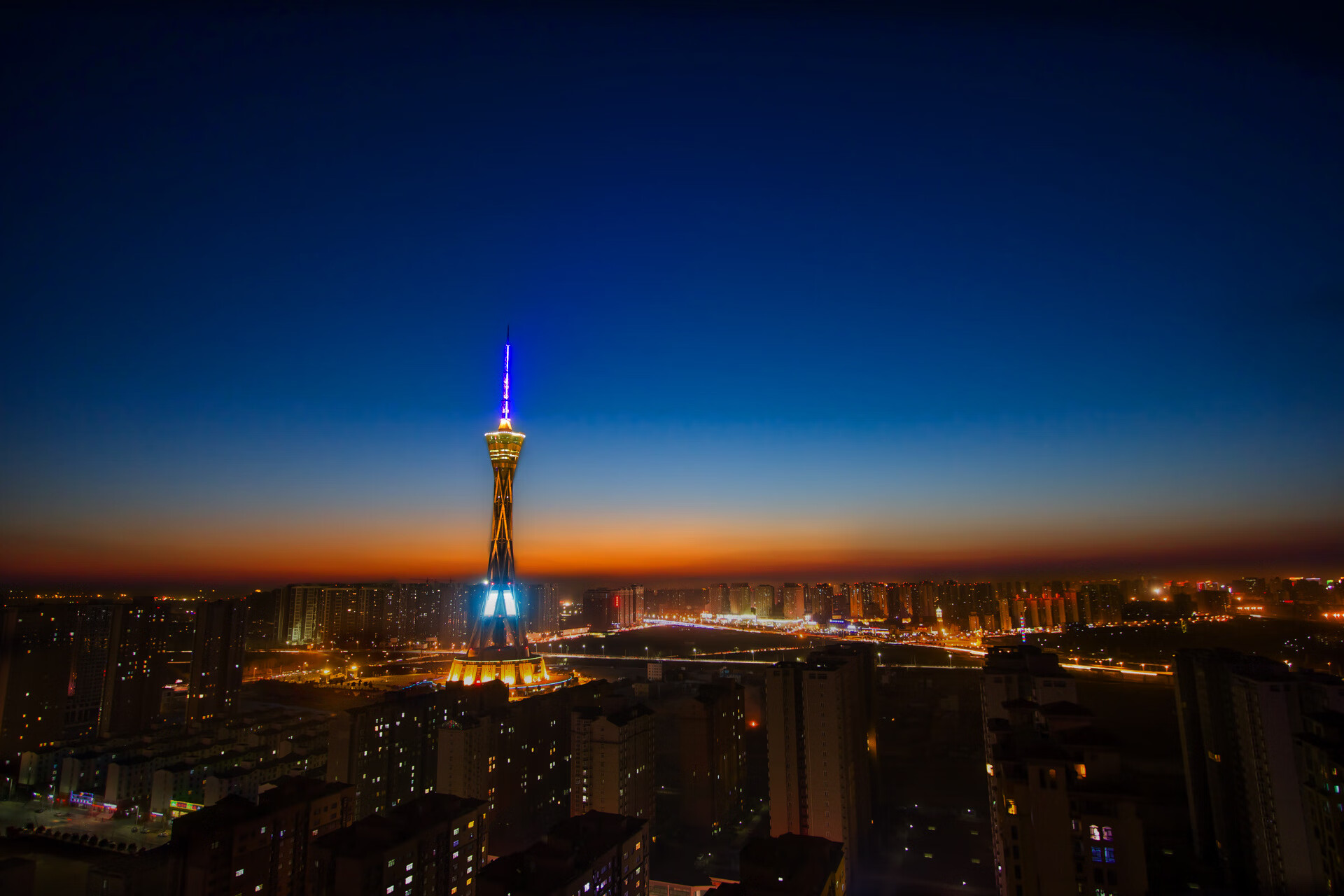 橙色风暴与不屈雄狮，2026世界杯H组荷兰绝杀喀麦隆，萨内演绎王者归来